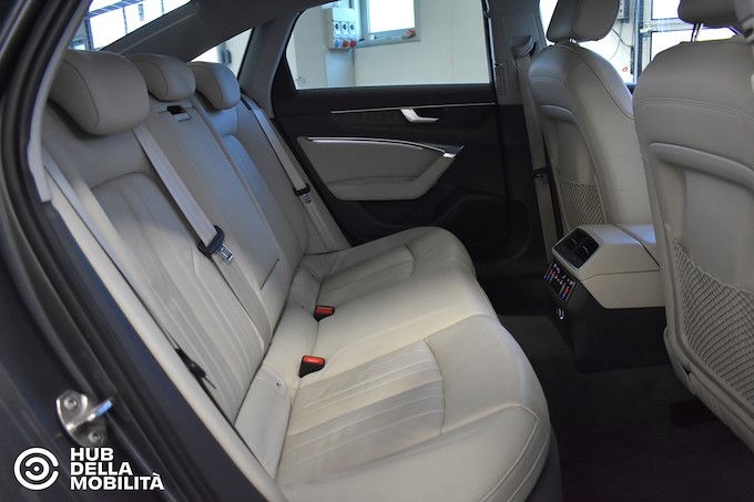 AUDI A6 40 2.0 TDI quattro ultra S tronic Business Sport